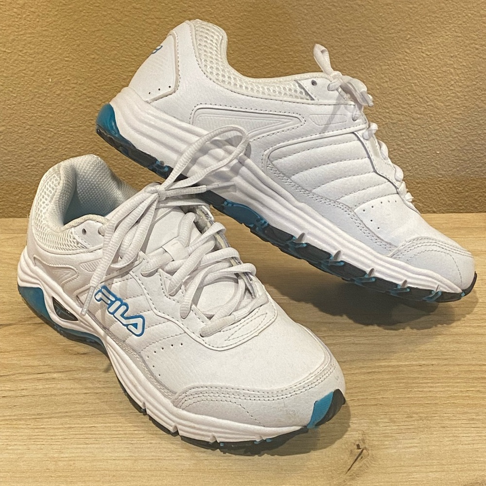 FILA women’s size 7.5 nearly new!